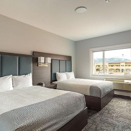 Park Inn By Radisson Osoyoos Buitenkant foto